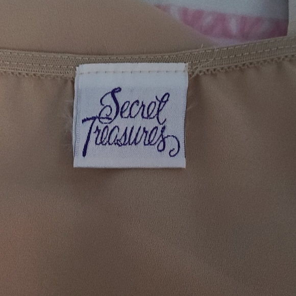 SECRET TREASURE night gown - Picture 3 of 3